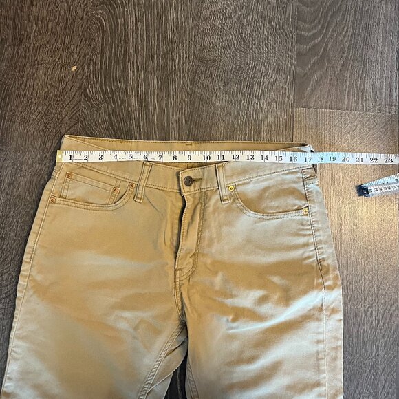 Levi's 511 Cutoff Denim Shorts - Picture 2 of 6